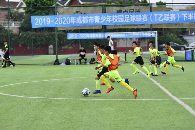 郑州警方澄清“家属五人烧炭自杀”消息为虚假信息